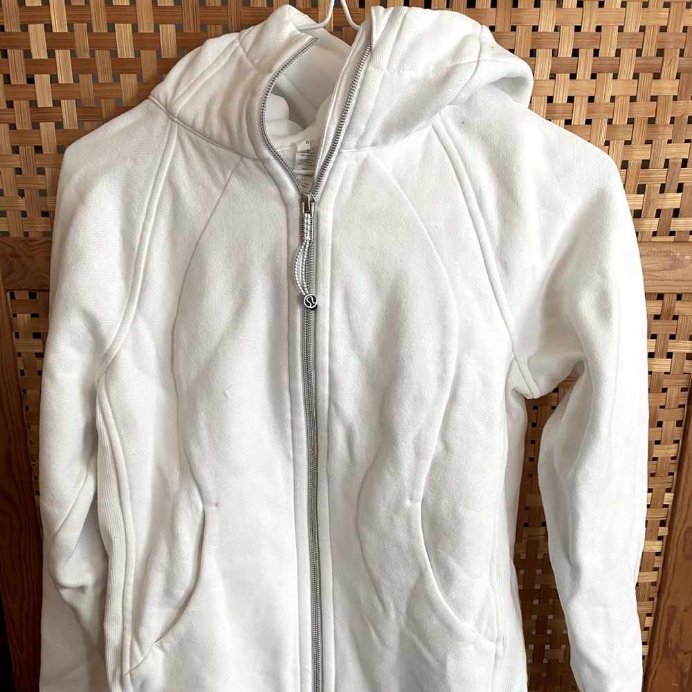 White LULULEMON SCUBA hoodie